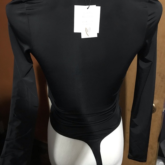 BNWT Faux-wrap shine bodysuit - Picture 4 of 5